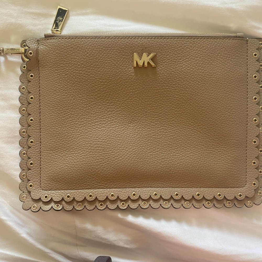 Michael Kors Clutch